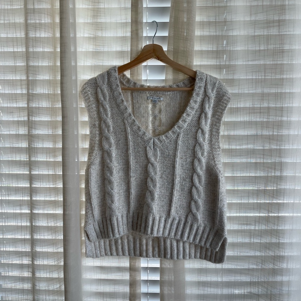 AE Knit Vest